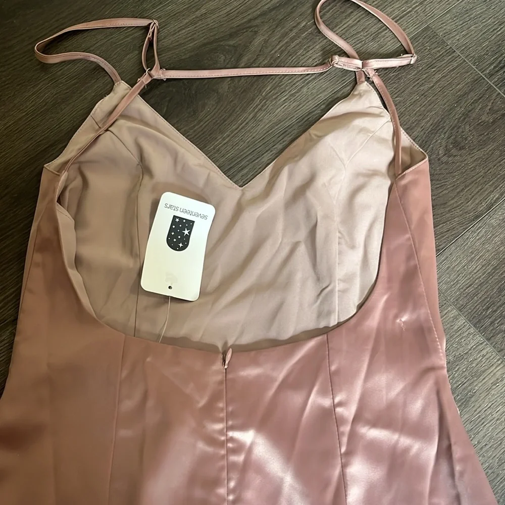 Dust pink mini dress - Picture 9 of 9